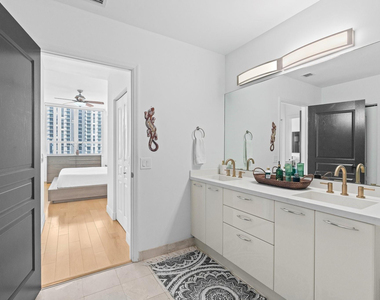350 Se 2nd Street - Photo Thumbnail 12