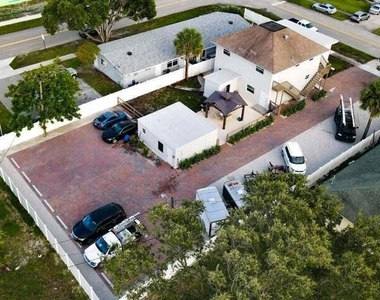 305 Cypress Drive - Photo Thumbnail 13