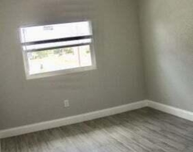305 Cypress Drive - Photo Thumbnail 23