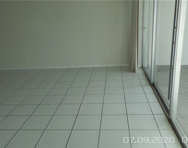 2651 S Course Drive - Photo Thumbnail 10