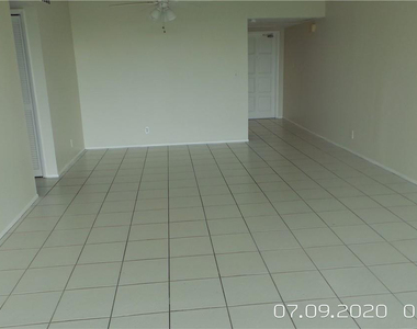 2651 S Course Drive - Photo Thumbnail 9