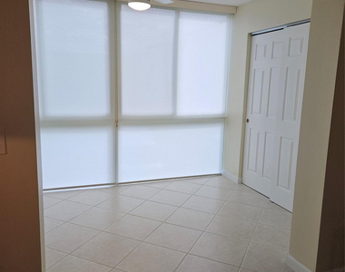 300 Ne 26th Avenue - Photo Thumbnail 4