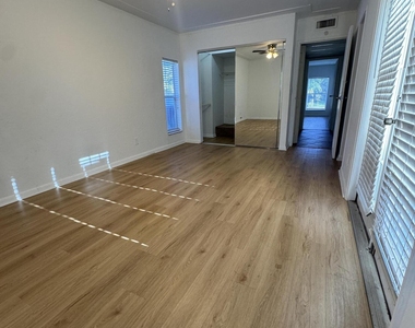 7816 Nw 70th Terrace - Photo Thumbnail 19