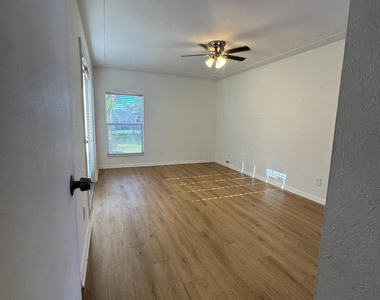 7816 Nw 70th Terrace - Photo Thumbnail 18