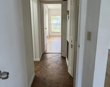 7816 Nw 70th Terrace - Photo Thumbnail 17