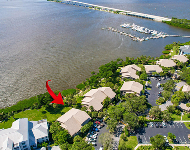 218 Ne Edgewater Drive - Photo Thumbnail 4
