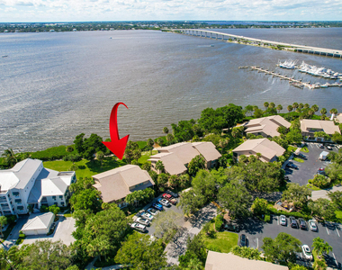 218 Ne Edgewater Drive - Photo Thumbnail 5