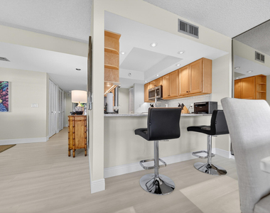 218 Ne Edgewater Drive - Photo Thumbnail 25