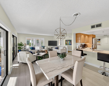218 Ne Edgewater Drive - Photo Thumbnail 26