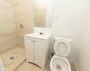 205 Nw 33rd Avenue - Photo Thumbnail 6