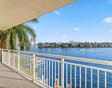 511 Bayshore Drive - Photo Thumbnail 9
