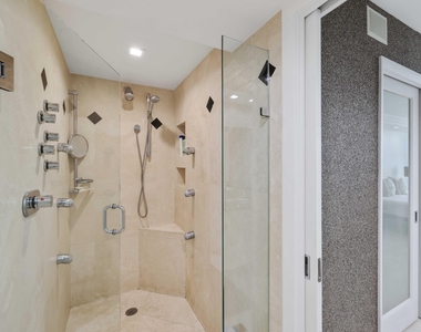 511 Bayshore Drive - Photo Thumbnail 16