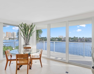 511 Bayshore Drive - Photo Thumbnail 7