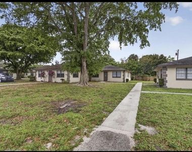 4726 Summit Boulevard - Photo Thumbnail 10