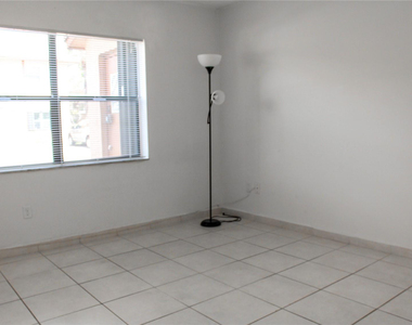 6705 W 26th Drive - Photo Thumbnail 13