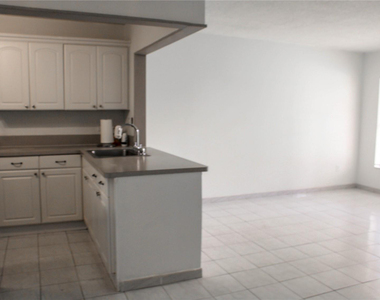 6705 W 26th Drive - Photo Thumbnail 5