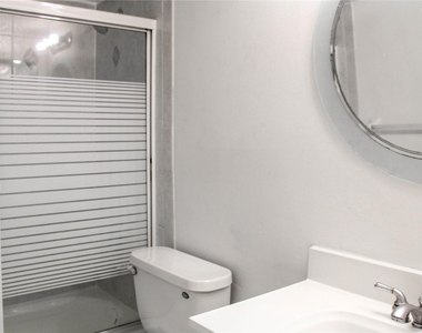 6705 W 26th Drive - Photo Thumbnail 11