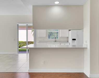 11427 Sw Rockingham Drive - Photo Thumbnail 9