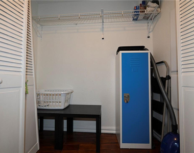 1750 N Bayshore Drive - Photo Thumbnail 13