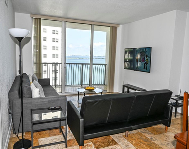 1750 N Bayshore Drive - Photo Thumbnail 5