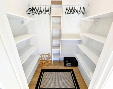 13471 Barberry Drive - Photo Thumbnail 16