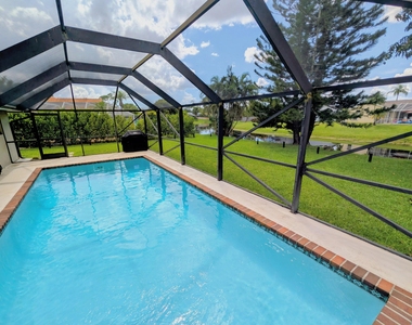 13471 Barberry Drive - Photo Thumbnail 2