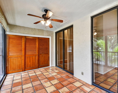5451 Verona Drive - Photo Thumbnail 8