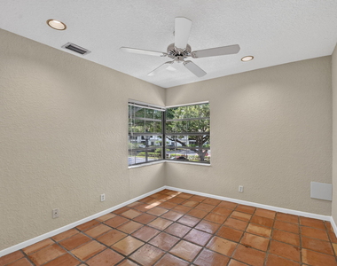 5451 Verona Drive - Photo Thumbnail 17