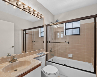 5451 Verona Drive - Photo Thumbnail 20