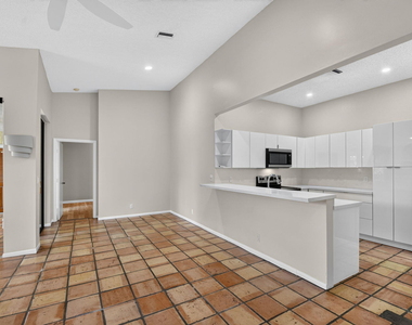 5451 Verona Drive - Photo Thumbnail 51