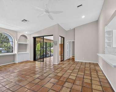 5451 Verona Drive - Photo Thumbnail 21
