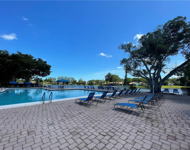 3660 Inverrary Drive - Photo Thumbnail 29