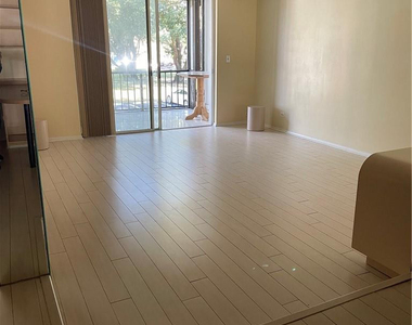 3660 Inverrary Drive - Photo Thumbnail 16