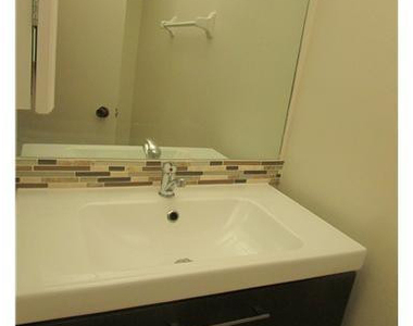3660 Inverrary Drive - Photo Thumbnail 5