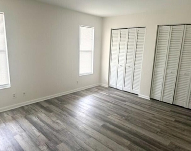 342 Southwind Drive - Photo Thumbnail 11