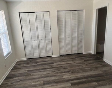 342 Southwind Drive - Photo Thumbnail 10