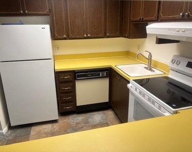 342 Southwind Drive - Photo Thumbnail 5