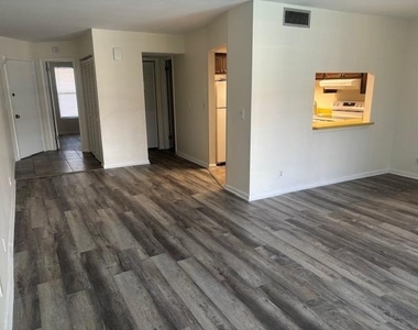 342 Southwind Drive - Photo Thumbnail 3