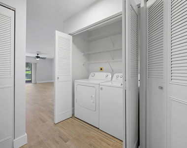 6371 Boca Circle - Photo Thumbnail 21