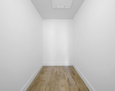 6371 Boca Circle - Photo Thumbnail 14