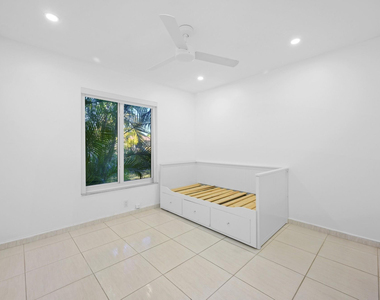 9515 Sw 118th Court - Photo Thumbnail 14