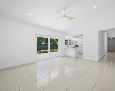 9515 Sw 118th Court - Photo Thumbnail 10