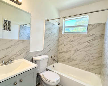147 W 17th Street - Photo Thumbnail 6