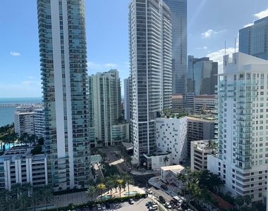 1155 Brickell Bay Drive - Photo Thumbnail 20