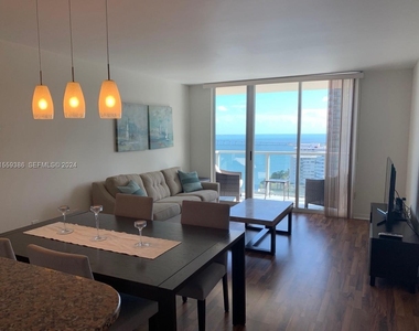 1155 Brickell Bay Drive - Photo Thumbnail 6