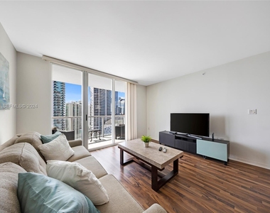1155 Brickell Bay Drive - Photo Thumbnail 4