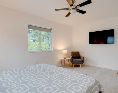 7528 Buccaneer Avenue - Photo Thumbnail 16