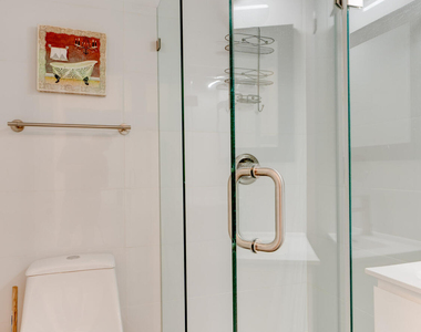 7528 Buccaneer Avenue - Photo Thumbnail 18