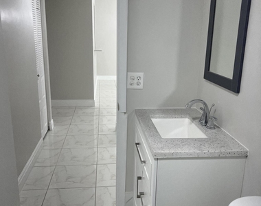 24 Abbey Lane - Photo Thumbnail 22
