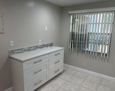 24 Abbey Lane - Photo Thumbnail 3